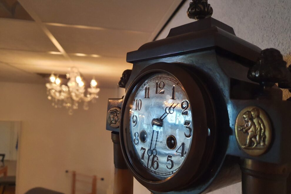 Bij klassiek Pilates hoort een klassieke klok!